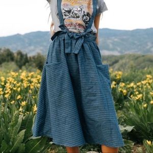 Mod ref Suspender skirt